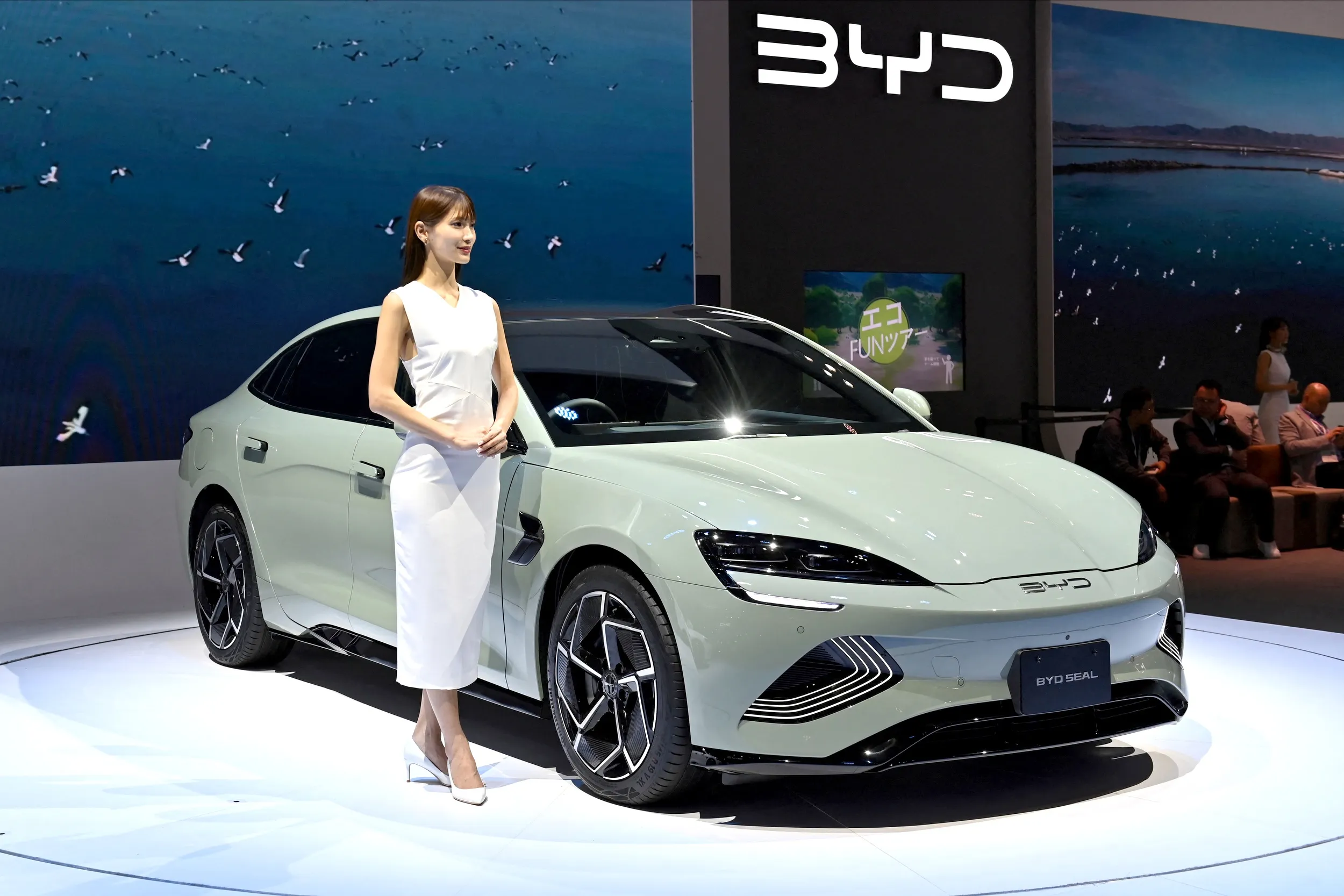 Electric Mobility 2025: How BYD and NIO Are Redefining Exports