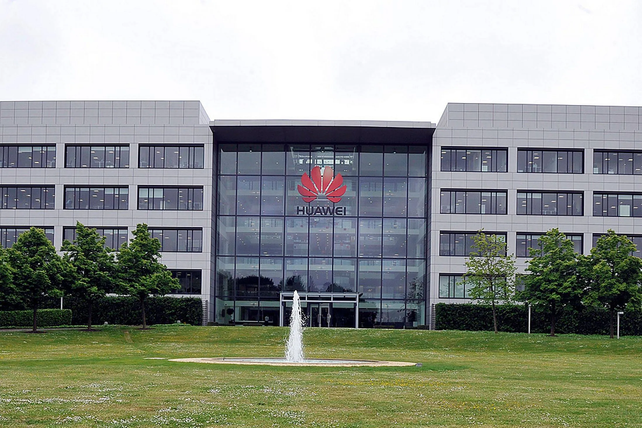 Huawei Leadership and Global Strategy: Navigating Technology and Markets