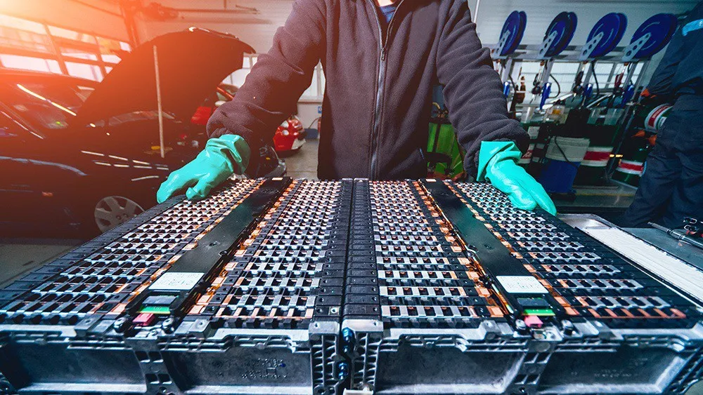 Battery Tech Breakthroughs: China Bets on Sodium-Ion Revolution