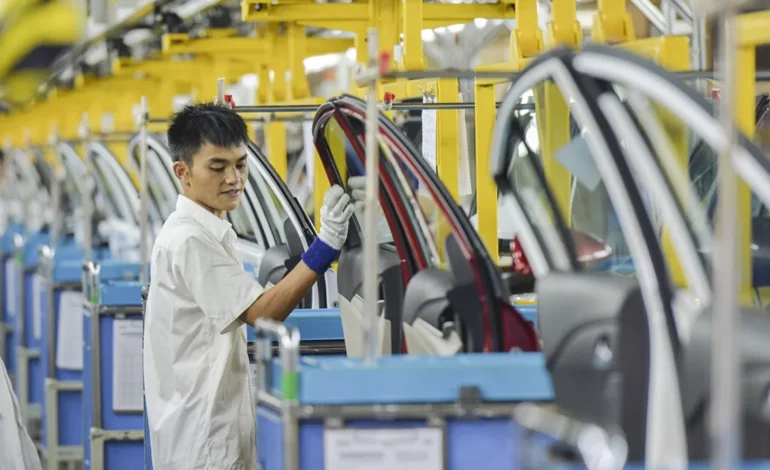 China’s Manufacturing PMI Improves After Six-Month Contraction