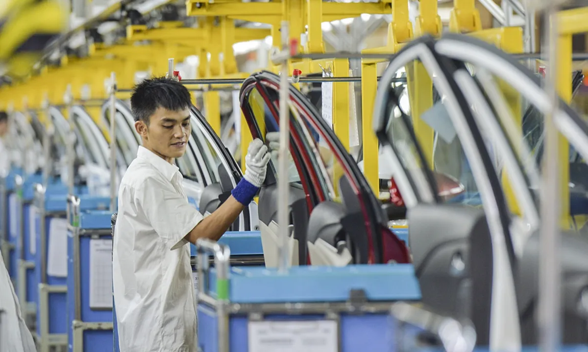 China’s Manufacturing PMI Improves After Six-Month Contraction