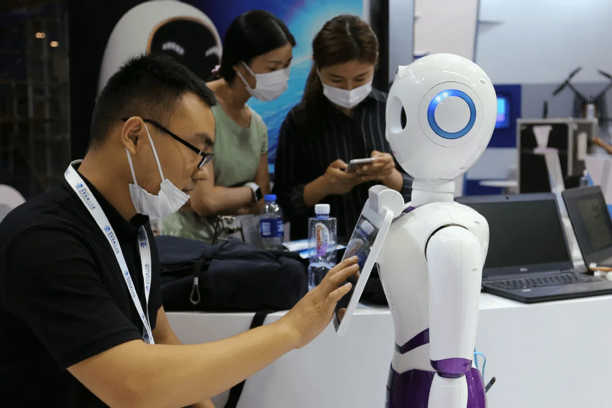 Tech CEOs Shaping AI and Cloud Strategies in China