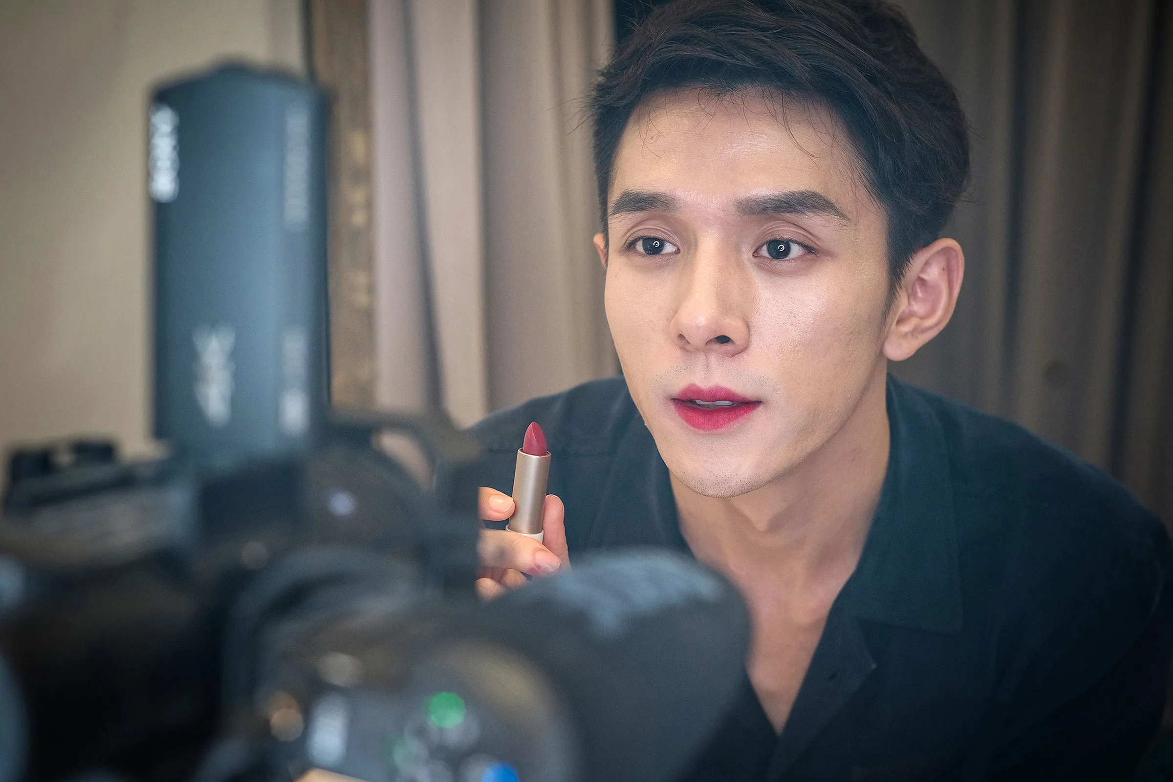 Li Jiaqi: China’s “Lipstick King” – A Live-Streaming E-Commerce Phenomenon