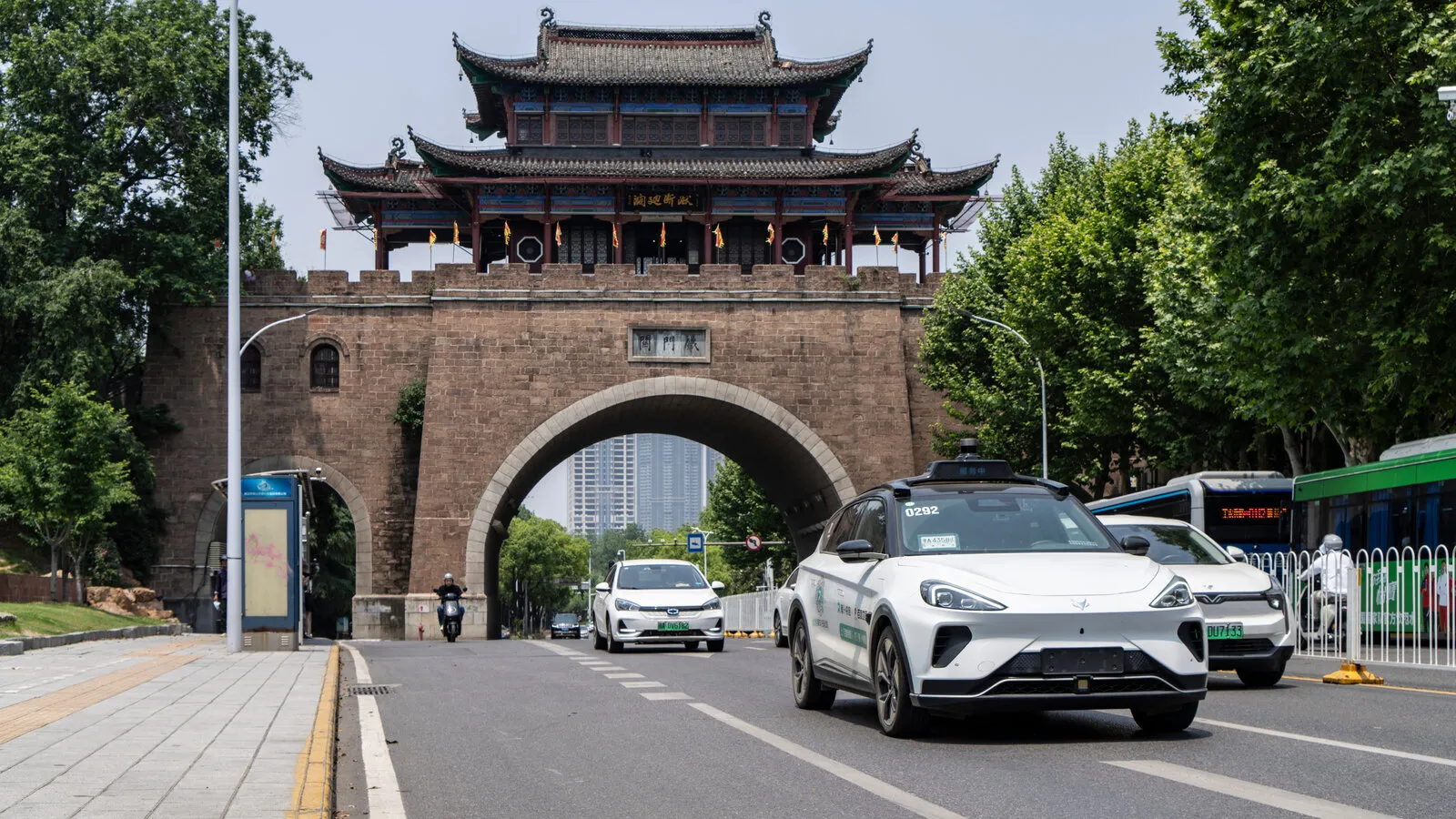 Autonomous Driving Tests Expand as China Approves Wider Regulated Routes