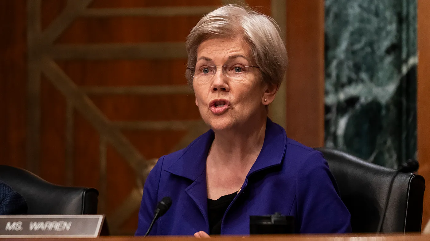 Senator Warren increases pressure on Trump over crypto links as lawmakers work on market structure bill