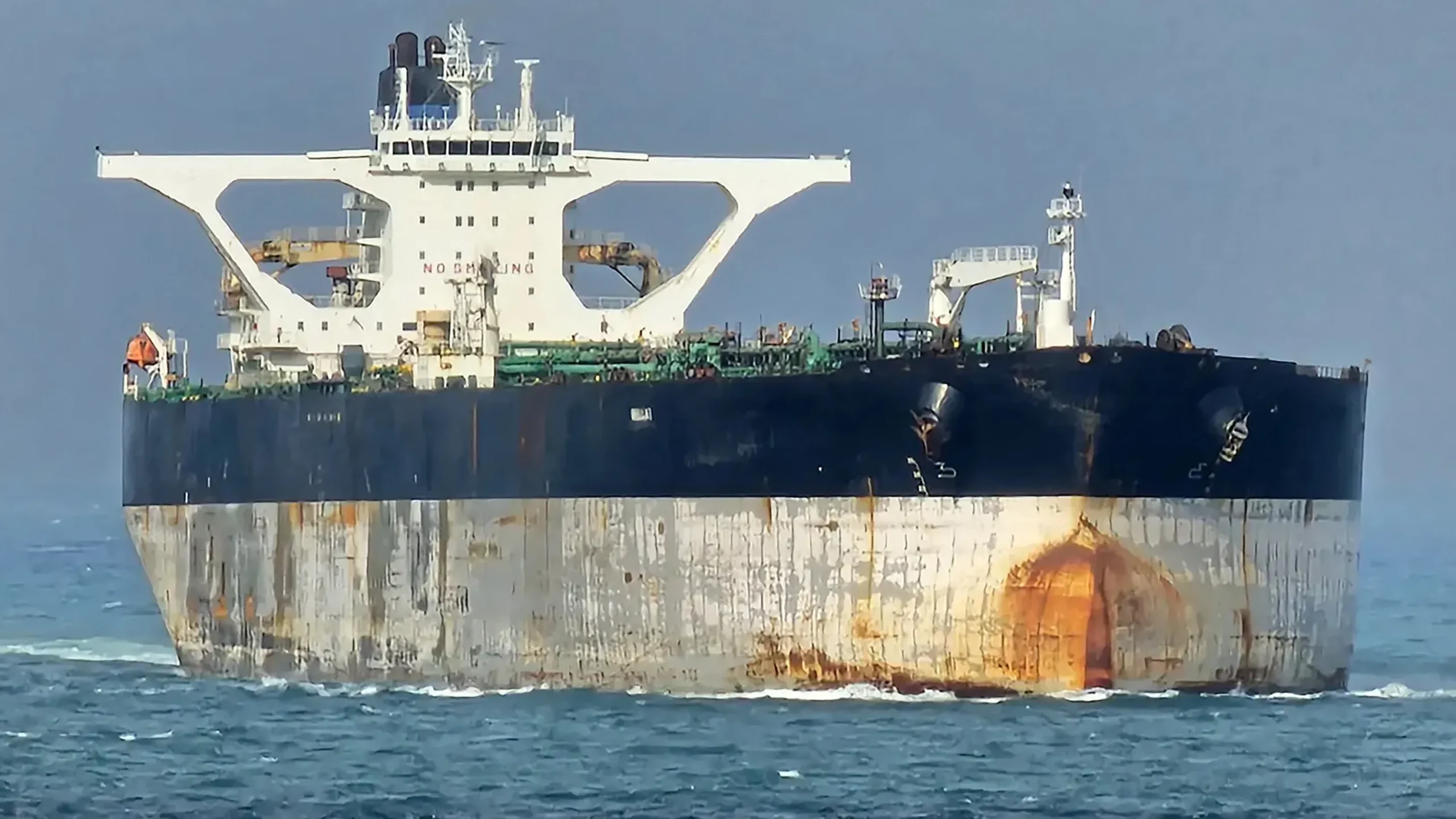 US Seizes Two Oil Tankers as It Moves to Control Venezuela’s Oil Sales Indefinitely