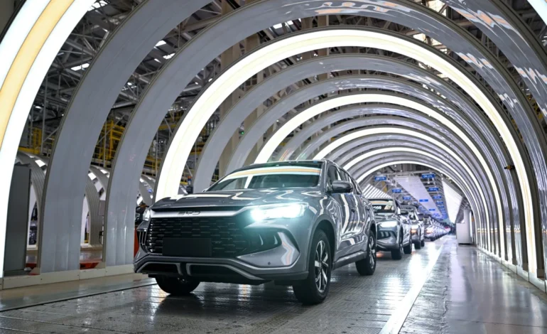 BYD Surges Ahead as Tesla Stumbles and Ford Rethinks Strategy in a Widening US China EV Divide