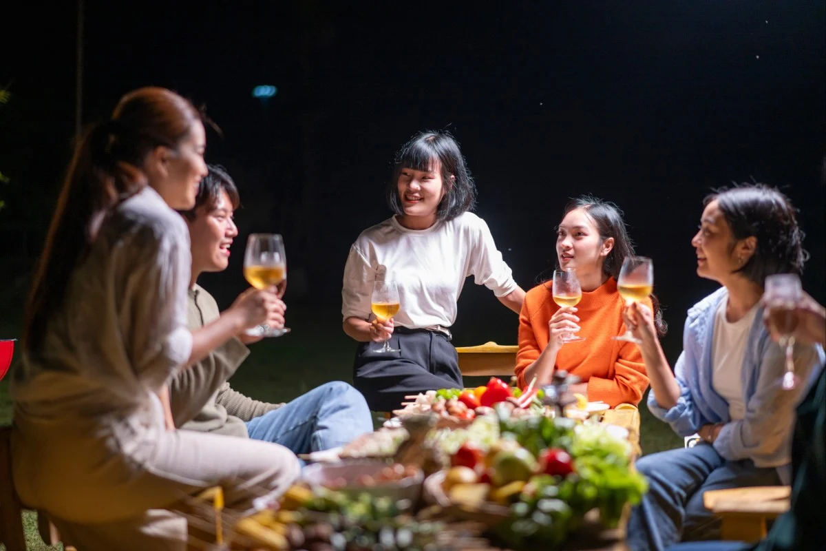 China’s Gen Z Fuels a New Year Boom in Homestay Bookings