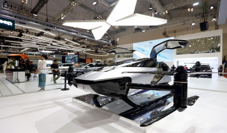 Tesla’s AI Pivot Pushes Chinese EV Makers to Broaden Tech Ambitions