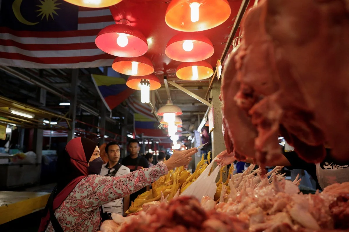 Malaysia Grapples With Unease Over US Trade Deal and Its Impact on the Poultry Plate