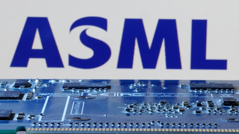 ASML Positions AI Boom as Core Growth Engine in 2025 Outlook