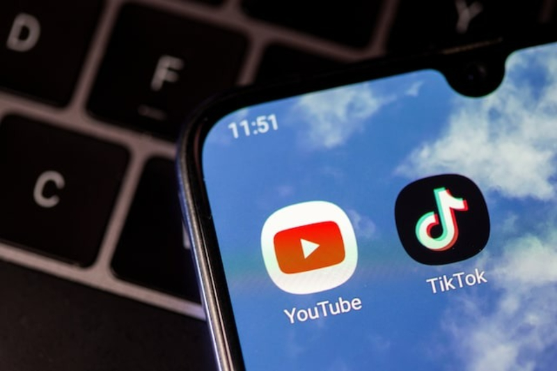 YouTube and TikTok discuss child social media restrictions with Indonesian government