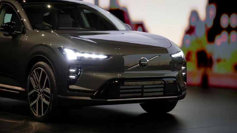 Geely chairman urges Volvo Cars to deepen partnerships and expand China R&D amid EV pressures