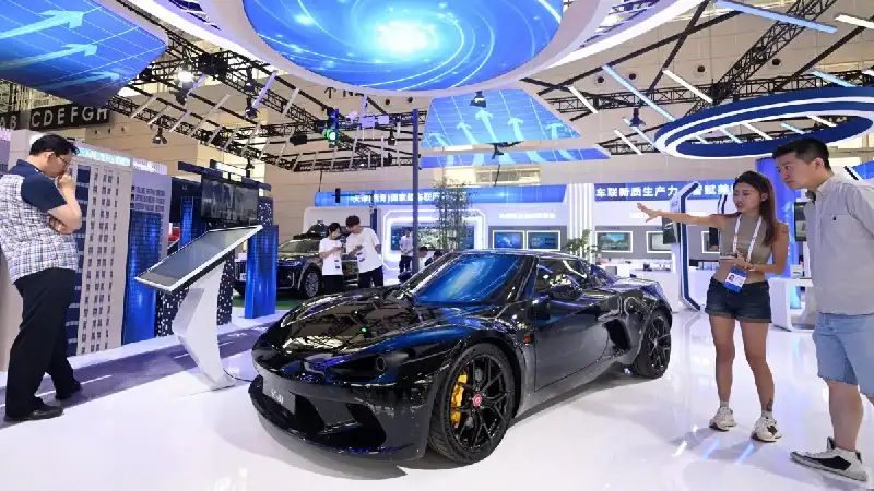 China Moves to Rein In EV Price War as Industry Shifts Toward Innovation