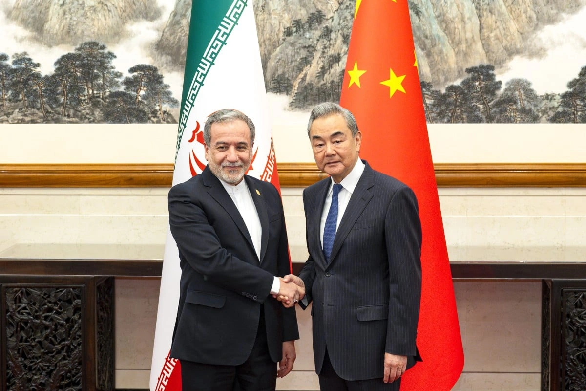 China and Iran Back New Gulf Security Framework as Calls Grow to Reopen Strait of Hormuz